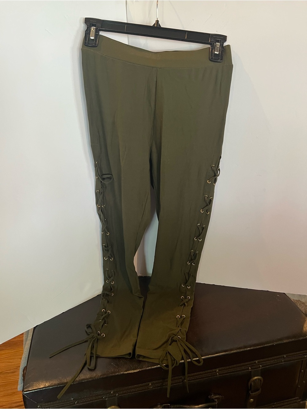Olive Green Lace-Up Leggings
